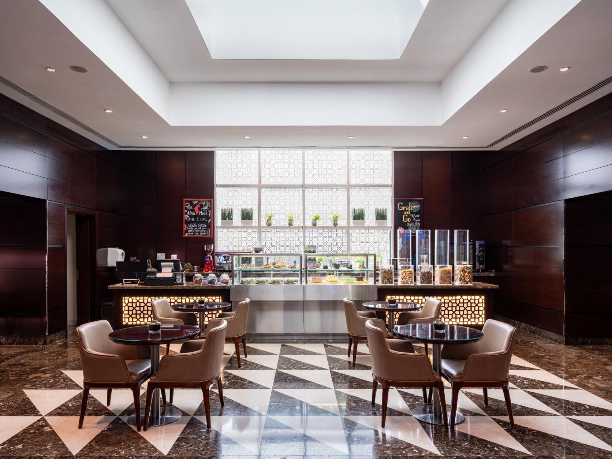 Four Points By Sheraton Charjah Extérieur photo