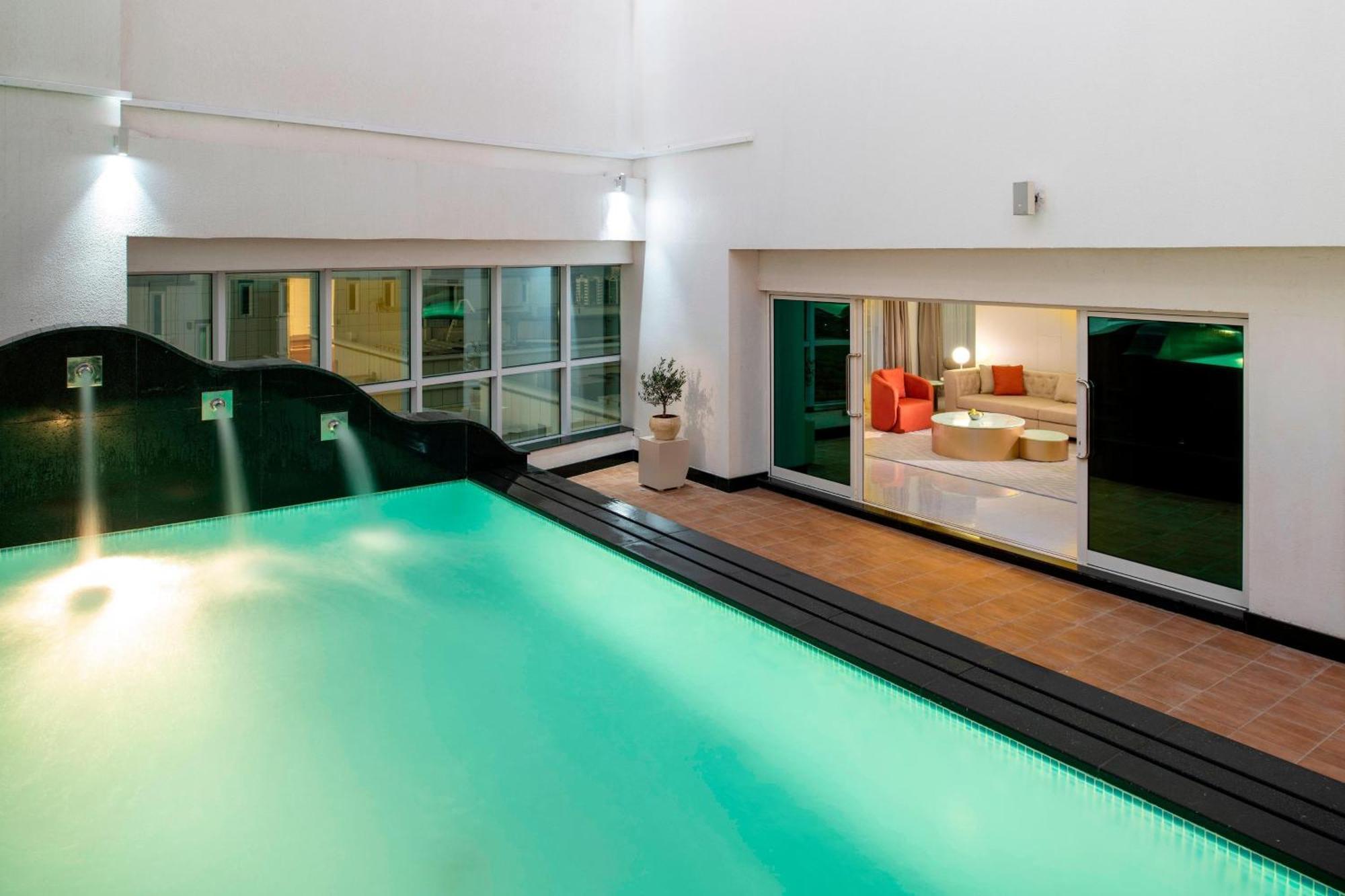 Four Points By Sheraton Charjah Extérieur photo