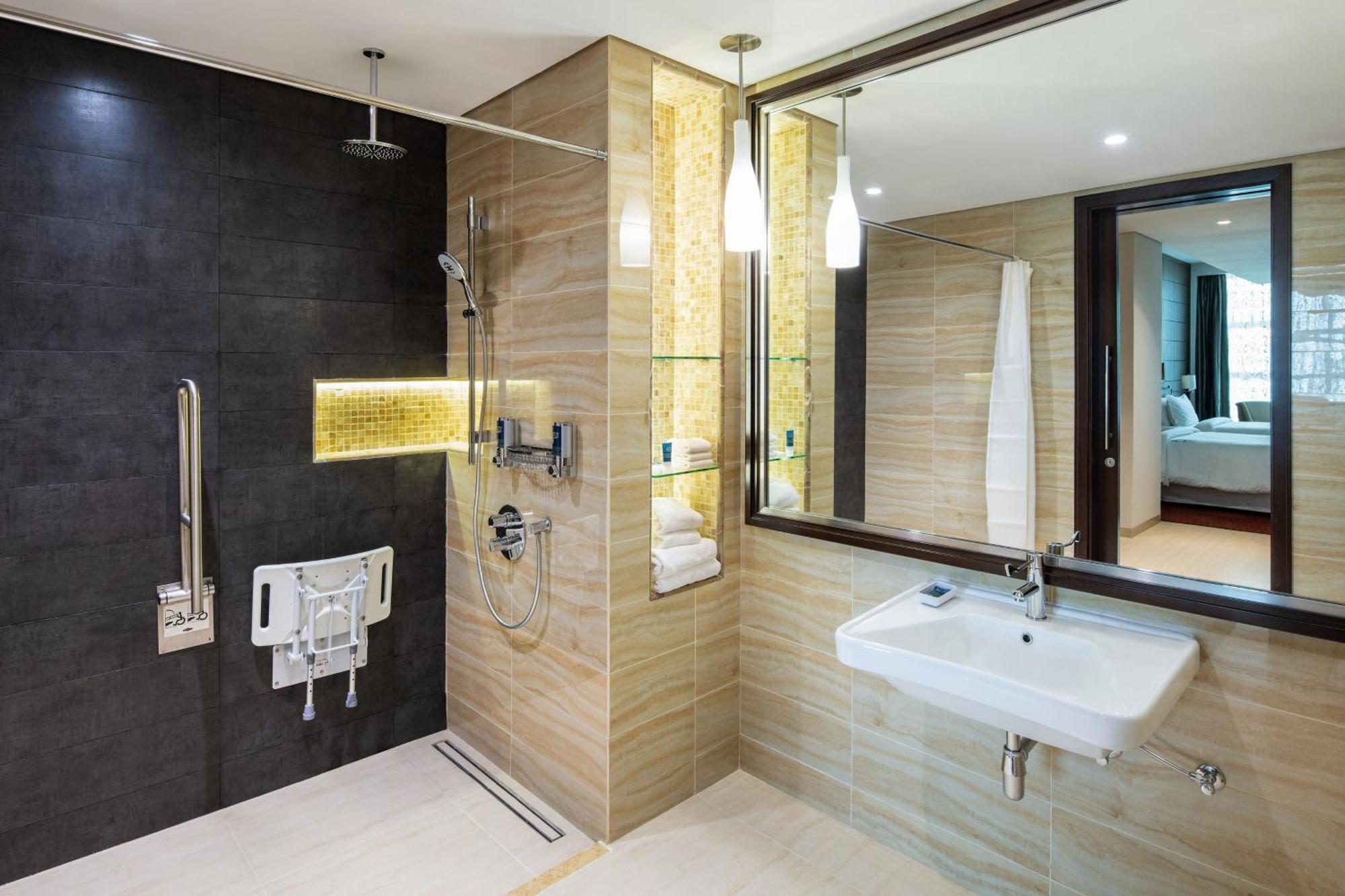 Four Points By Sheraton Charjah Extérieur photo
