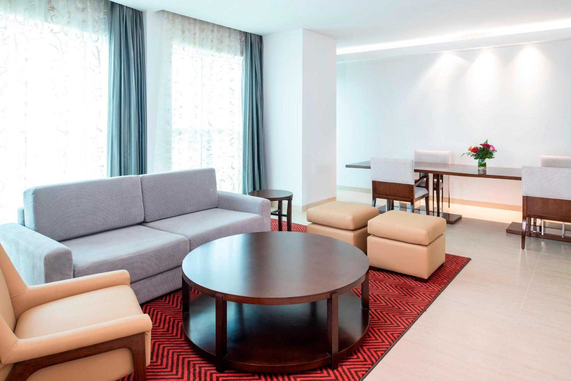 Four Points By Sheraton Charjah Extérieur photo