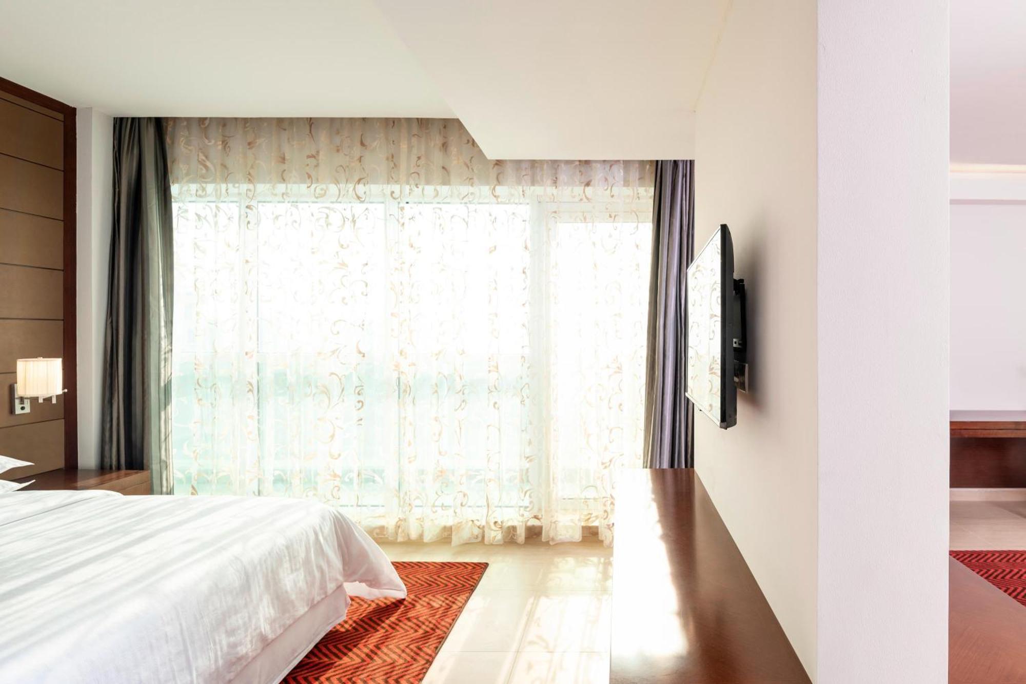 Four Points By Sheraton Charjah Extérieur photo